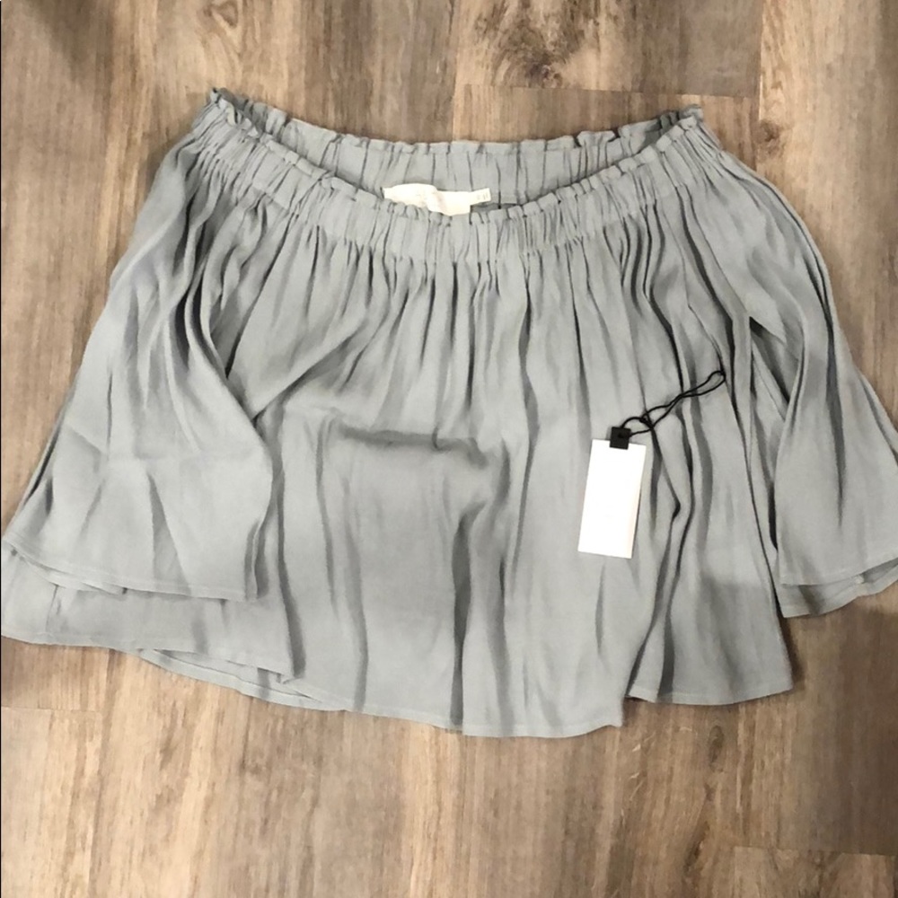ASTR off the shoulder top Sz XS